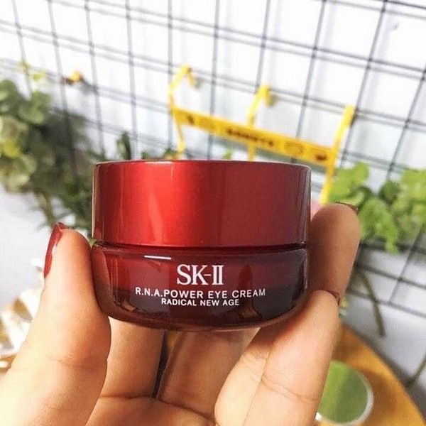 kem mắt skii