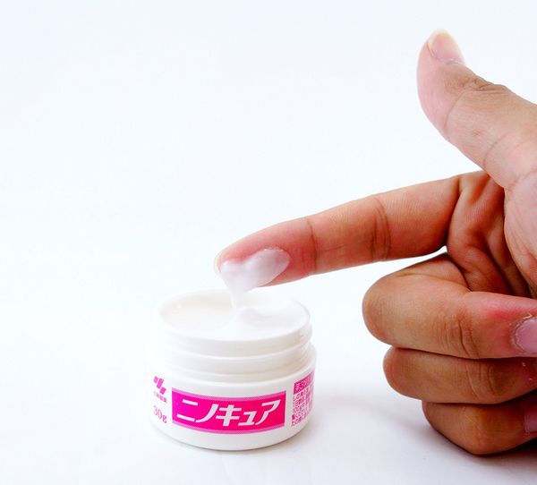 Kem trị thâm Ninocure 30G Nhật Bản