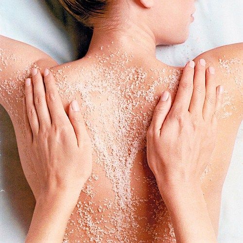 tay-te-bao-chet-vung-lung_grande Tẩy tế bào chết vùng lưng