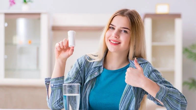 Viên uống nở ngực được kết hợp với phương pháp massage để hỗ trợ tăng vòng 1